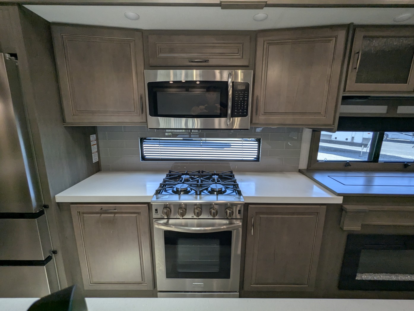 2023 Grand Design Solitude 345GK - Image 37
