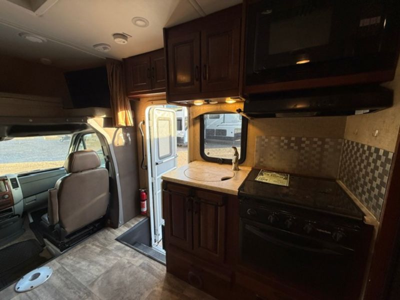 2016 Forest River Solera 24R - Image 8