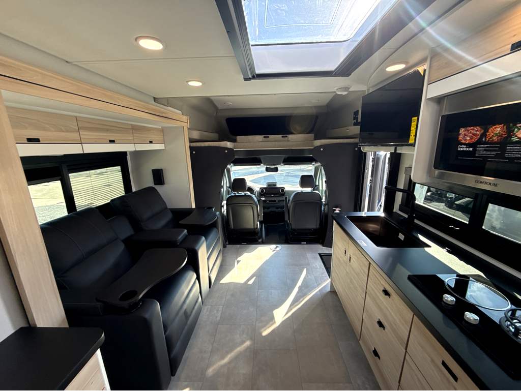 2027 ENTEGRA COACH QWEST 25L - Image 16