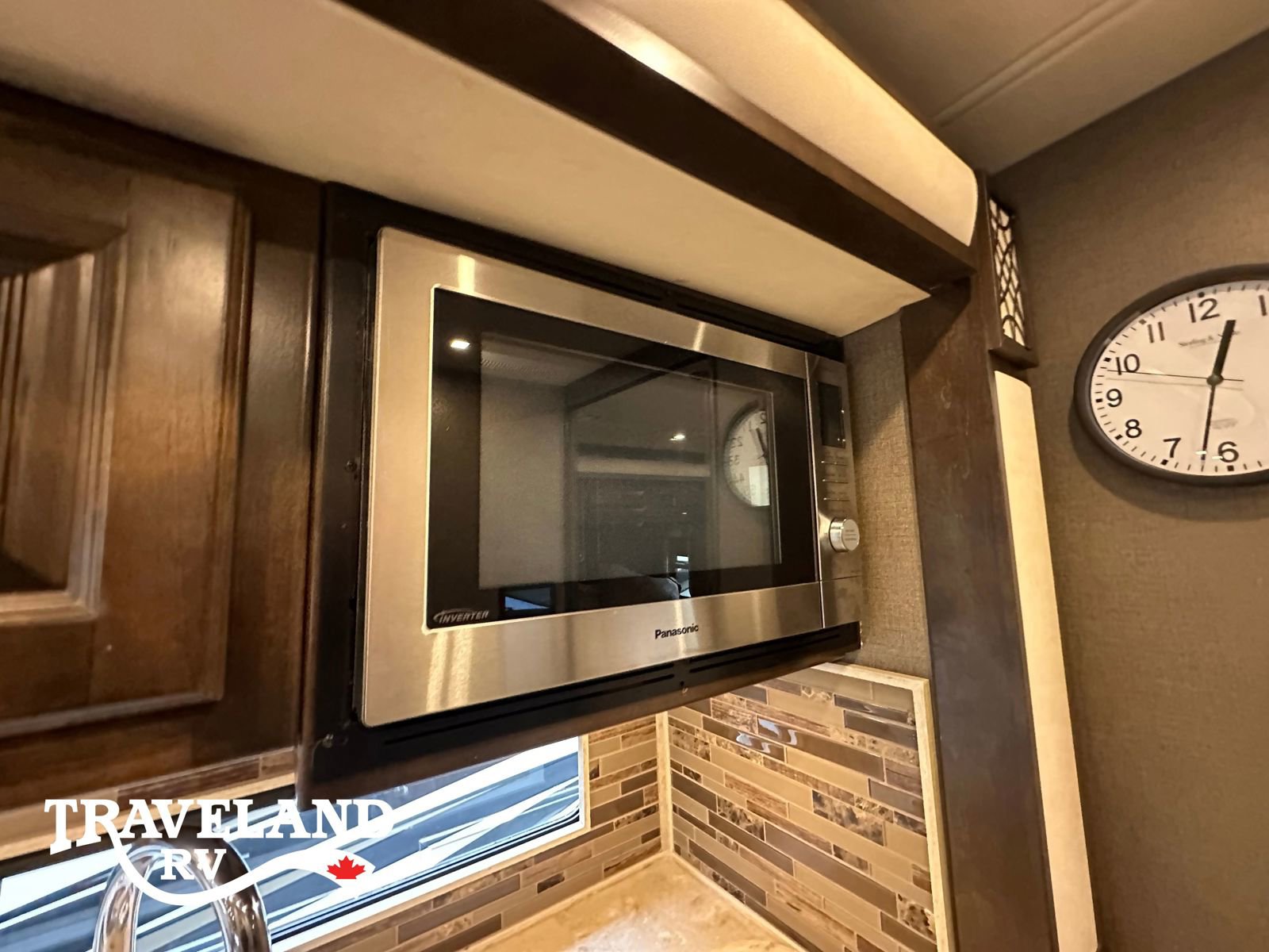 2019 Tiffin Allegro Breeze 31 BR - Image 35