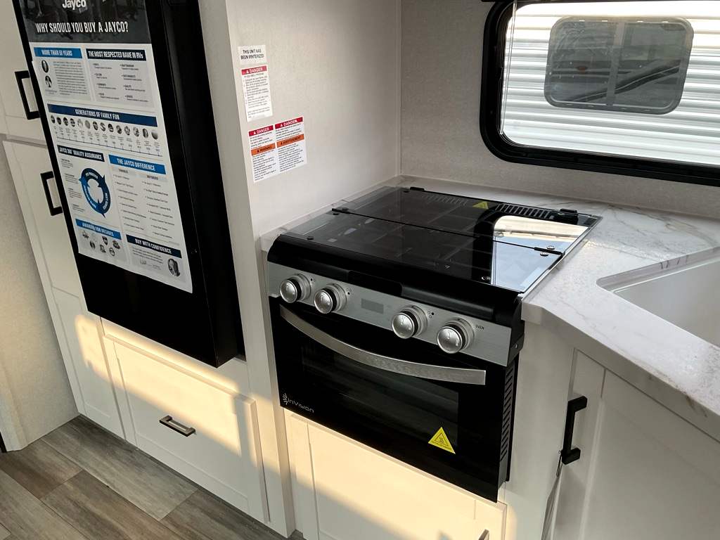 2026 JAYCO Jay Flight SLX 262RLS - Image 19