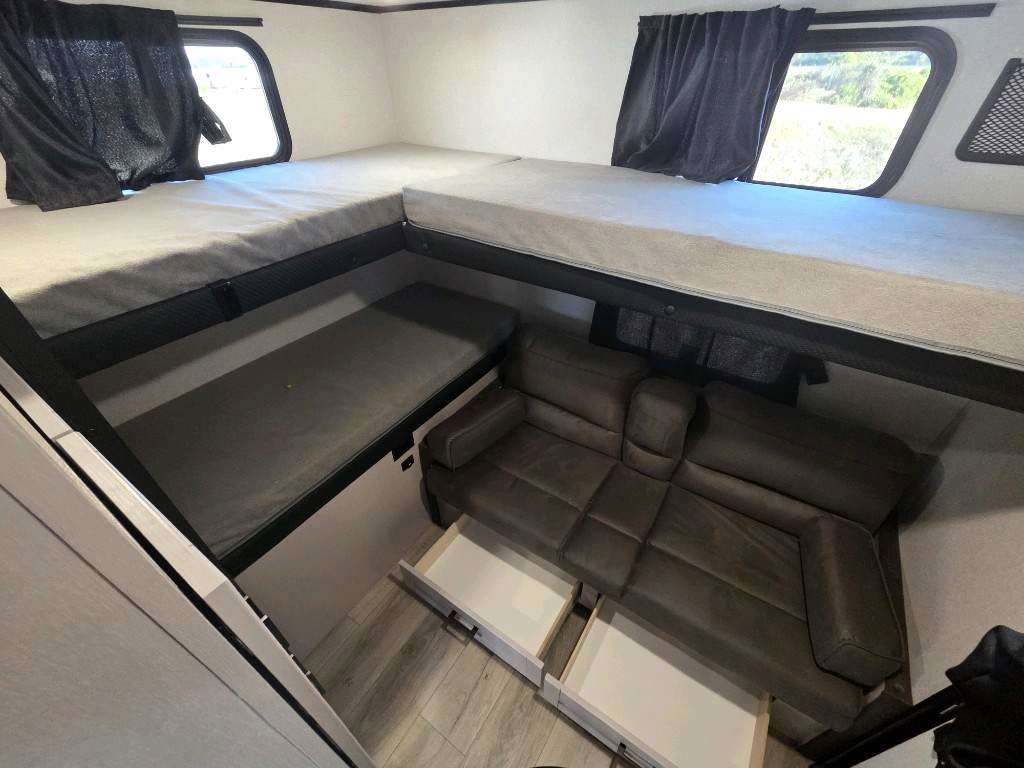 2026 JAYCO JAY FEATHER 29QBH - Image 30