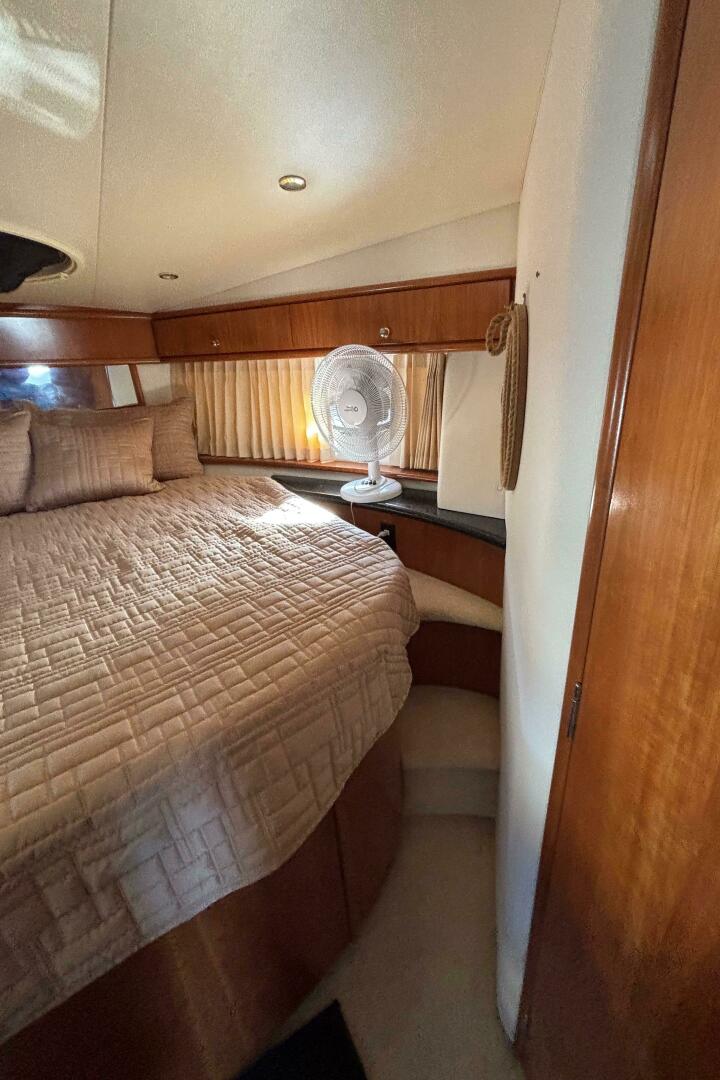 2001 Carver 396 Aft Cabin MY - Image 77