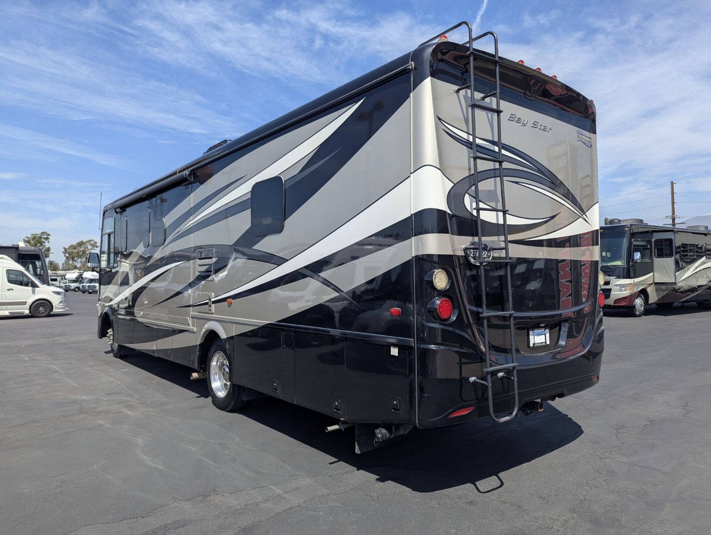 2016 Newmar Bay Star 3403 - Image 5