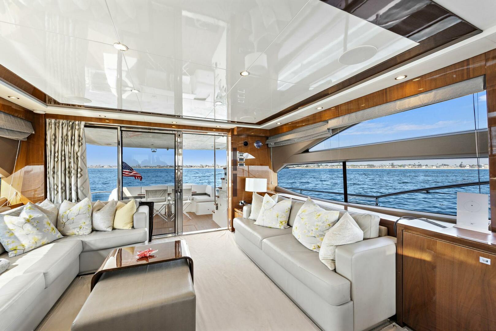 2015 Princess 72 Motoryacht - Image 20