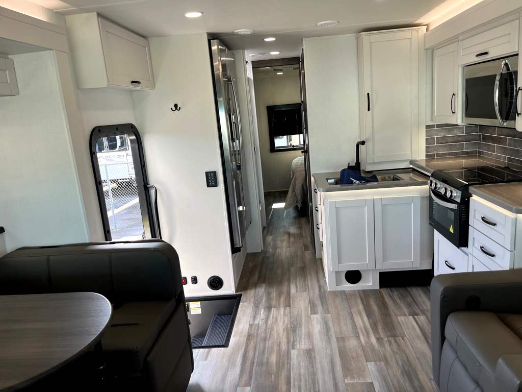 2026 JAYCO PRECEPT 31UL - Image 11