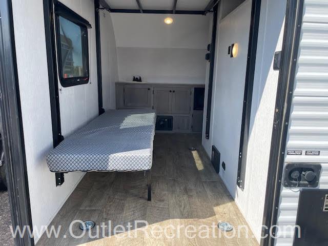 2023 SUNSET PARK RV SUNRAY 139T - Image 10