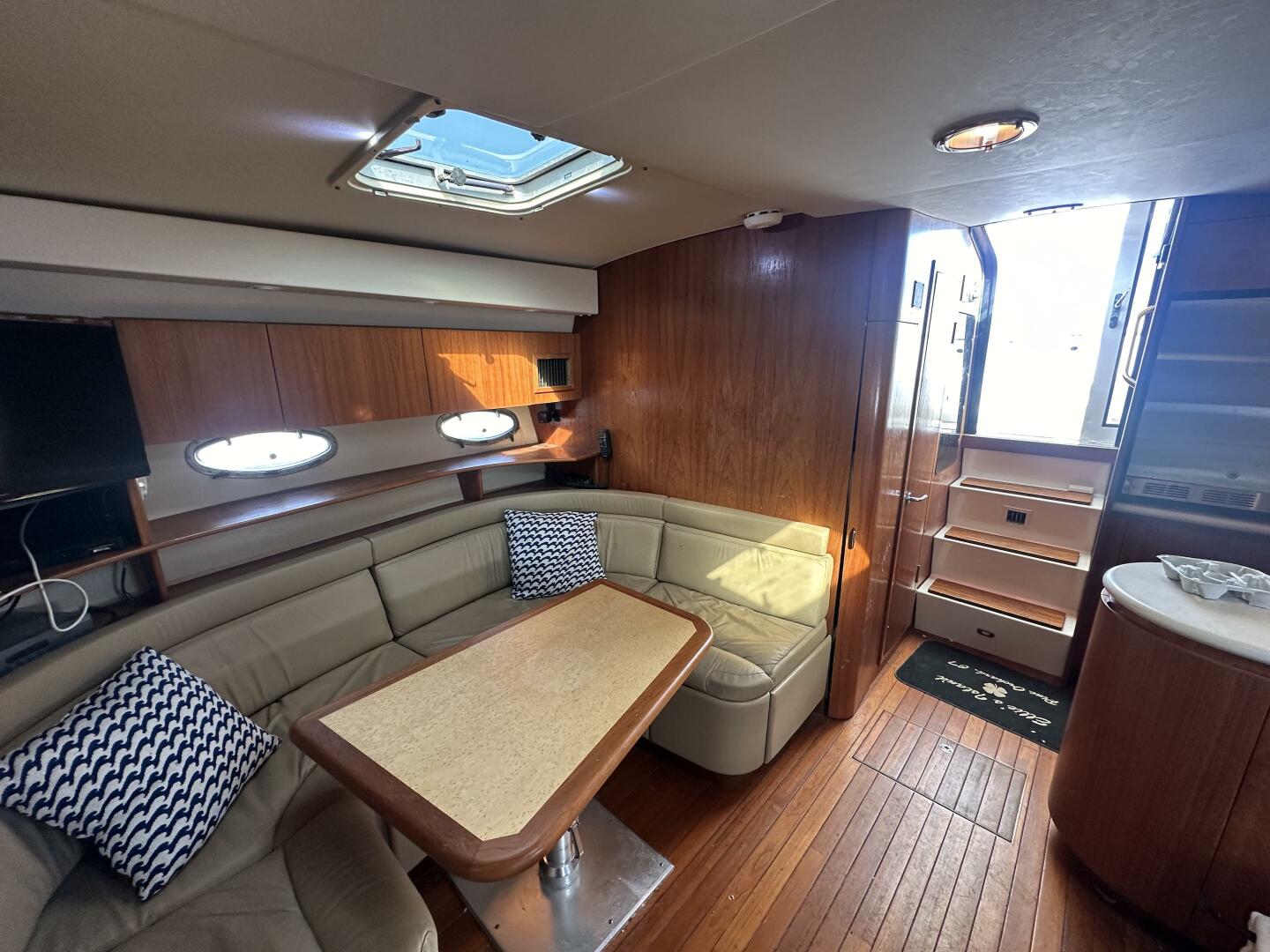 2001 Tiara Yachts 4300 Open - Image 18
