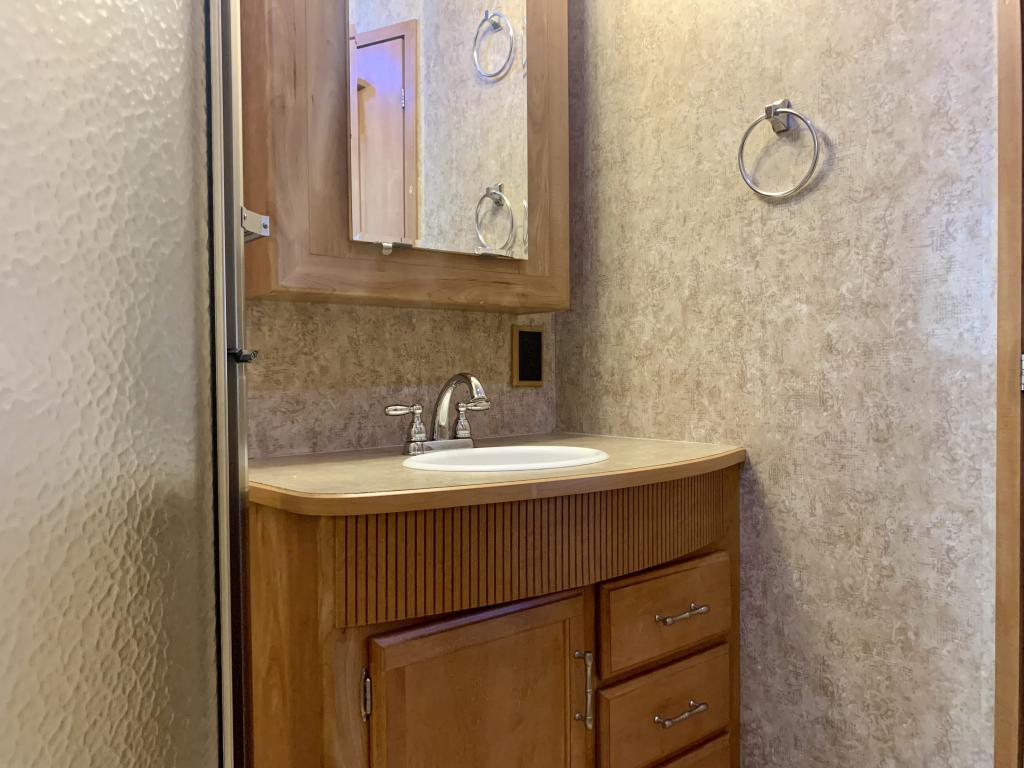 2007 WINNEBAGO VOYAGE 35A FORD - Image 31