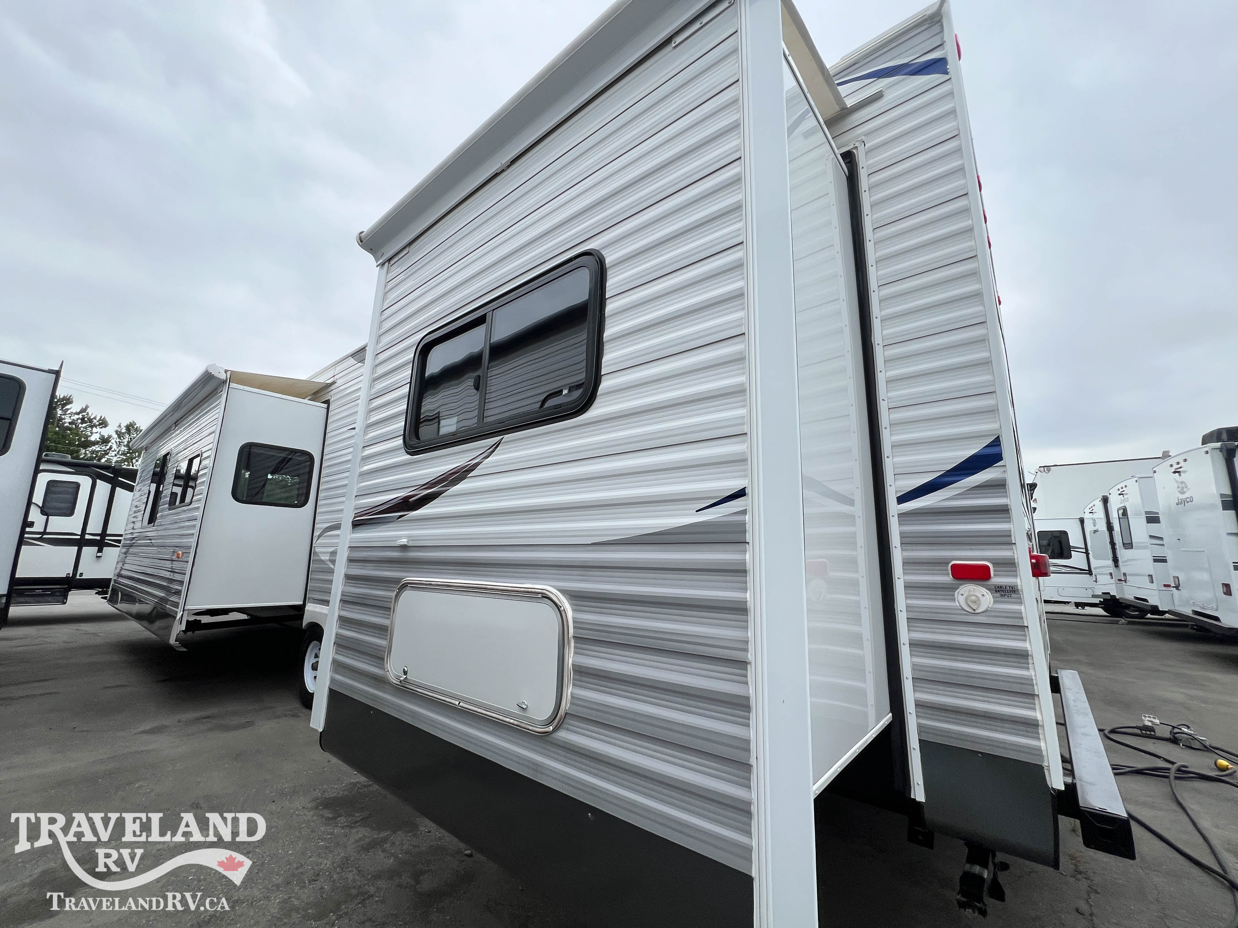 2012 Jayco Jay Flight Bungalow 40 FKS - Image 5