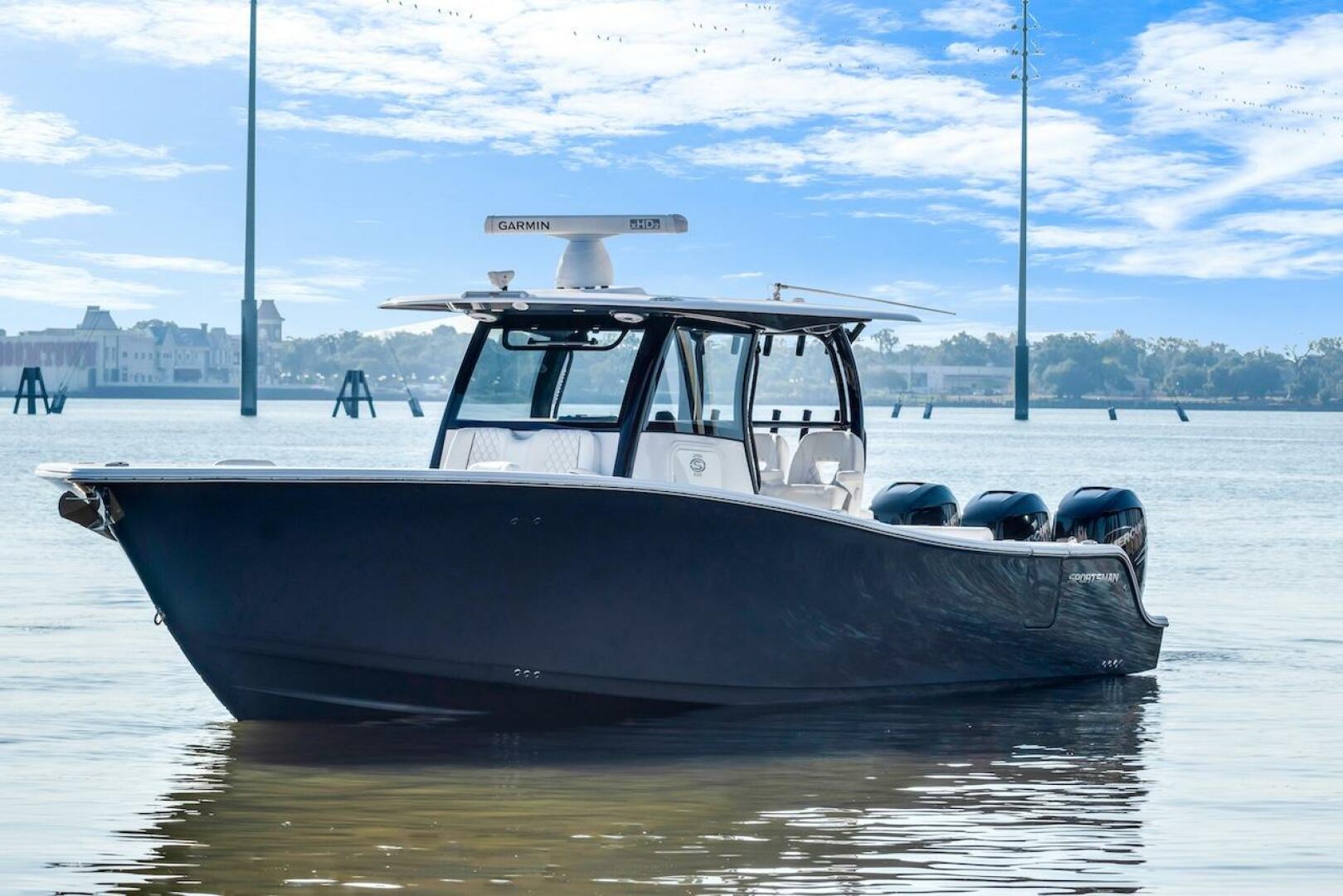 2022 Sportsman Open 352 Center Console - Image 10
