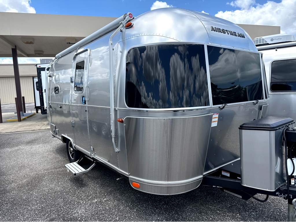 2026 AIRSTREAM CARAVEL 20FB - Image 1