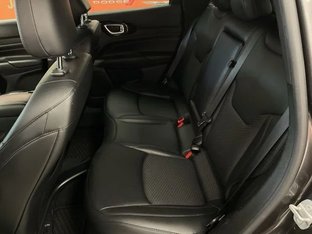 2022 Jeep Compass Utility 4D Altitude 4WD - Image 19