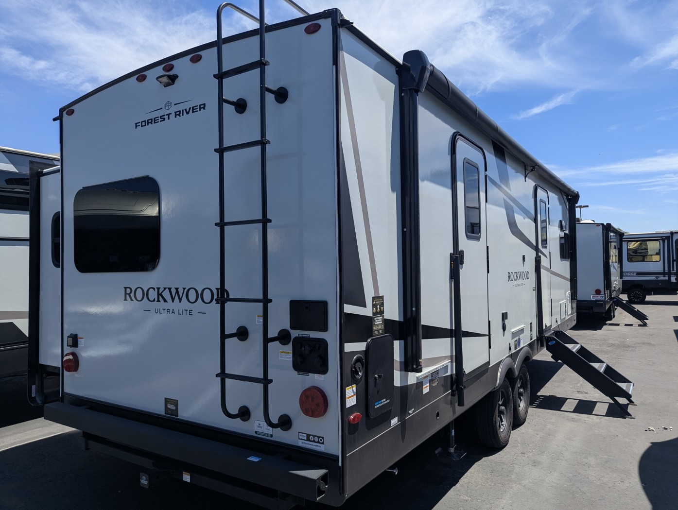 2027 Forest River Rockwood Ultra Lite 2608BS - Image 8