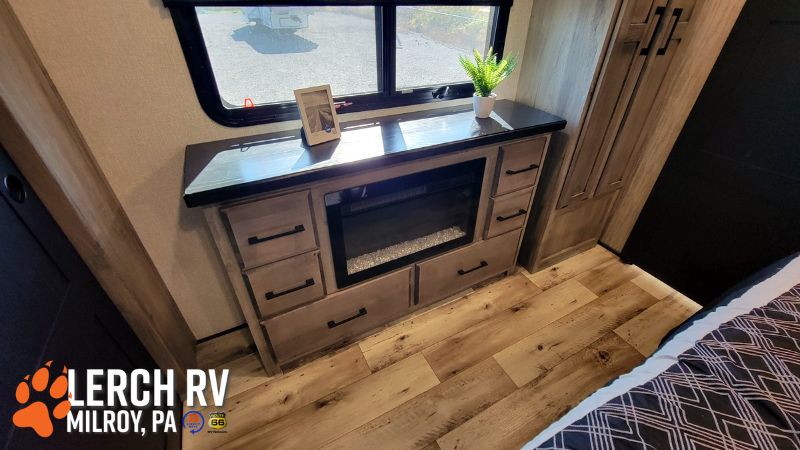 2022 KZ RV Durango Gold G387FLF - Image 38