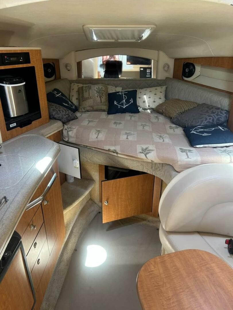2006 Sea Ray 300 Sundancer - Image 5