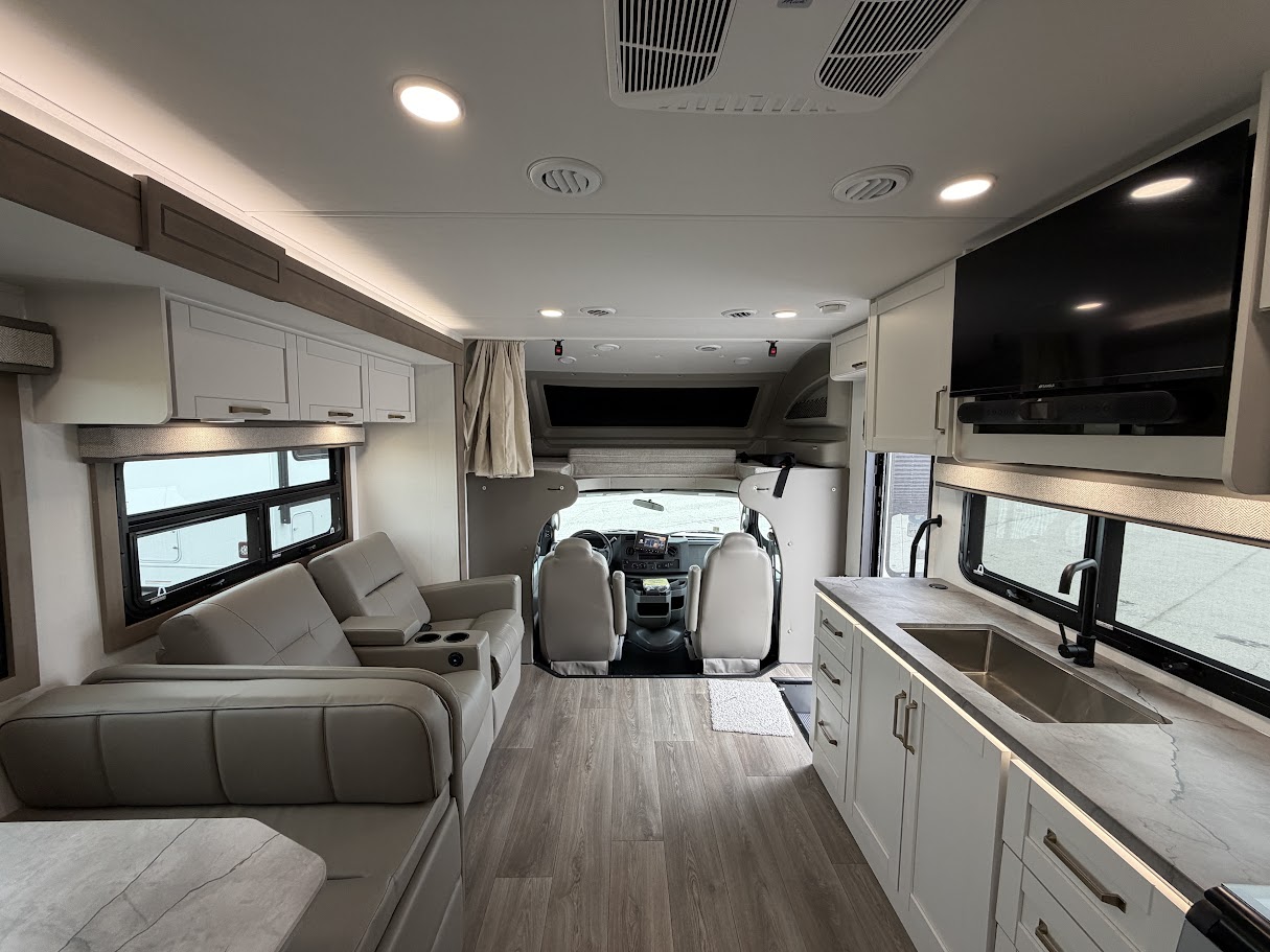 2027 JAYCO GREYHAWK 29MV - Image 9