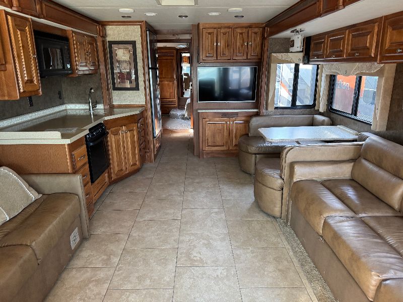 2015 Tiffin Allegro Red 38 QBA - Image 5