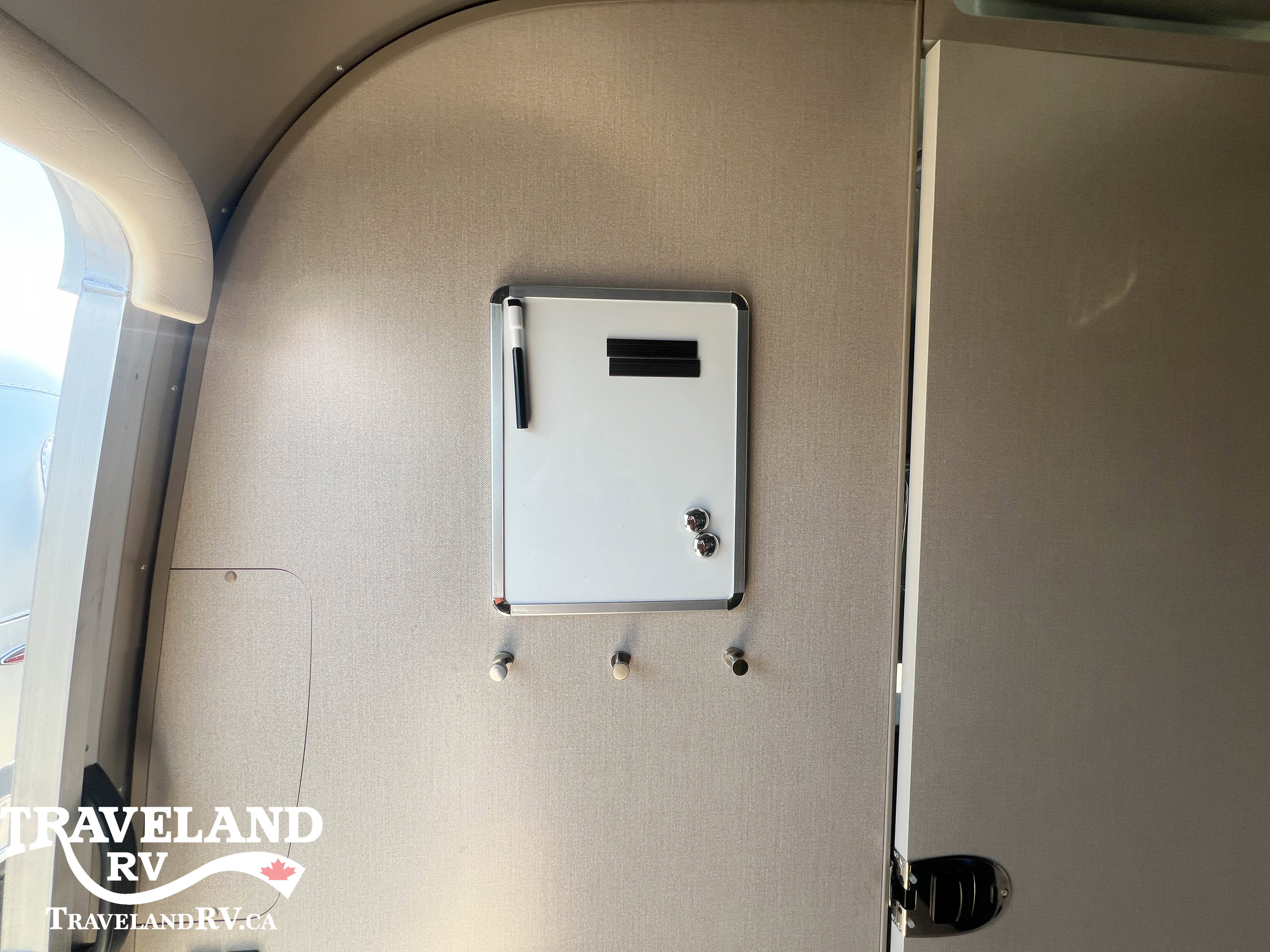 2025 Airstream Caravel 22FB - Image 7