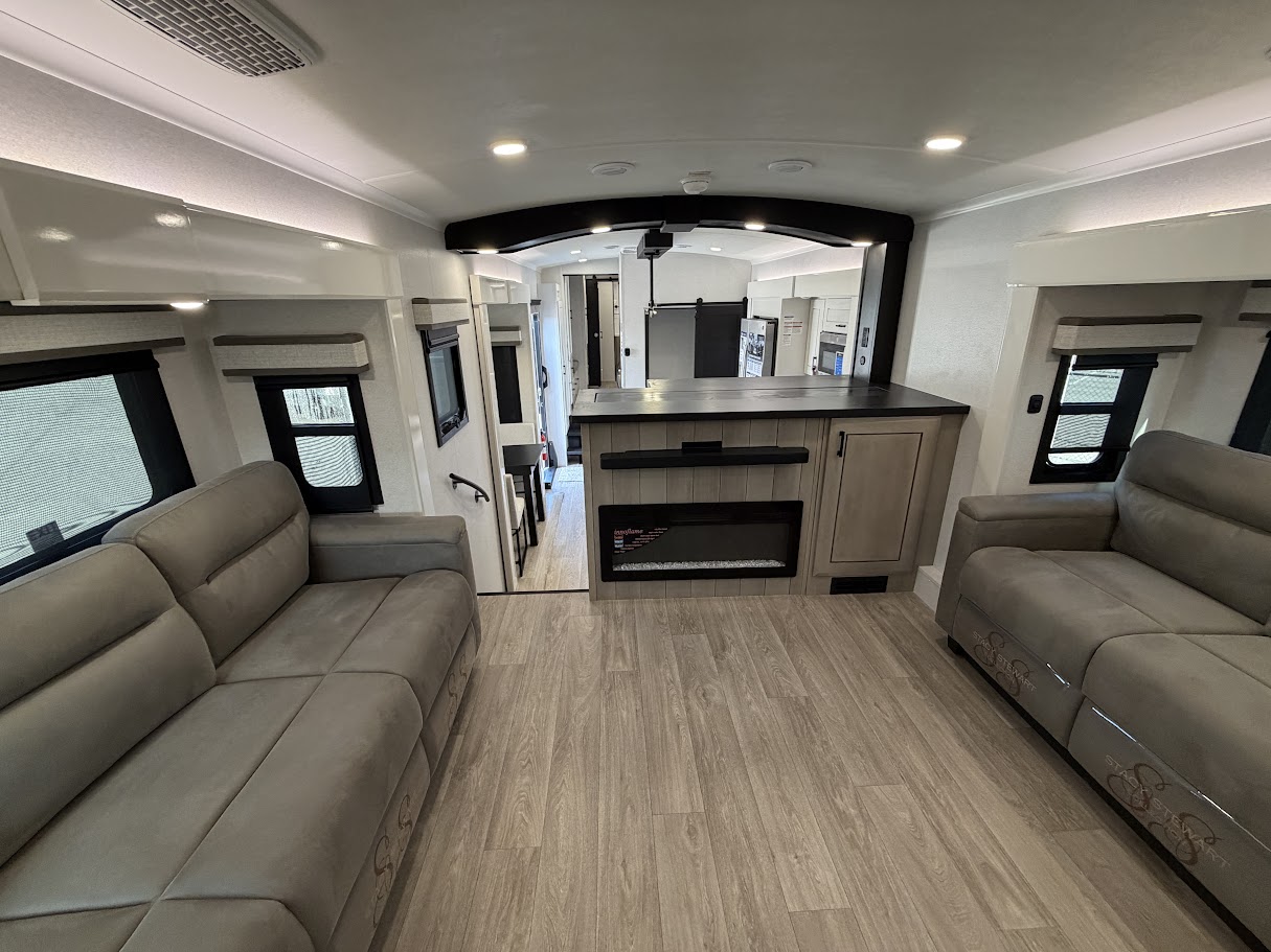 2027 JAYCO PINNACLE 39FLOK - Image 28