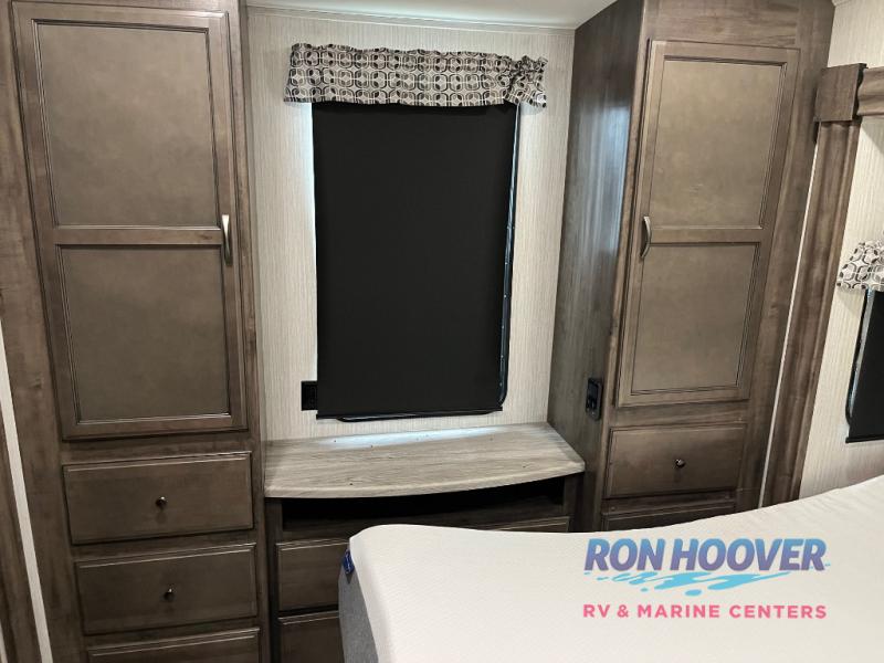 2021 FOREST RIVER 379FLOK - Image 30