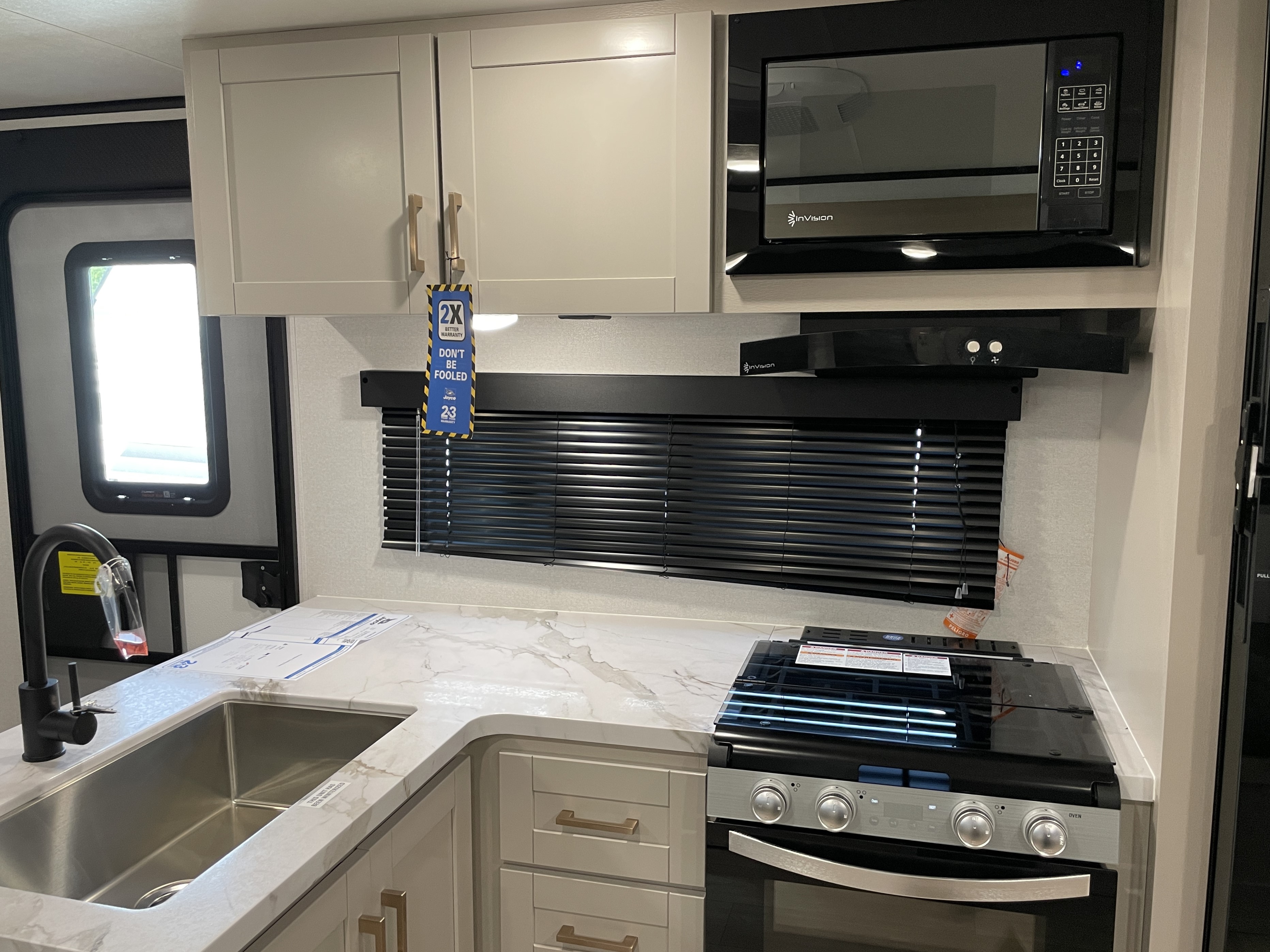 2027 Jayco Jay Feather SL 26BHSL - Image 13