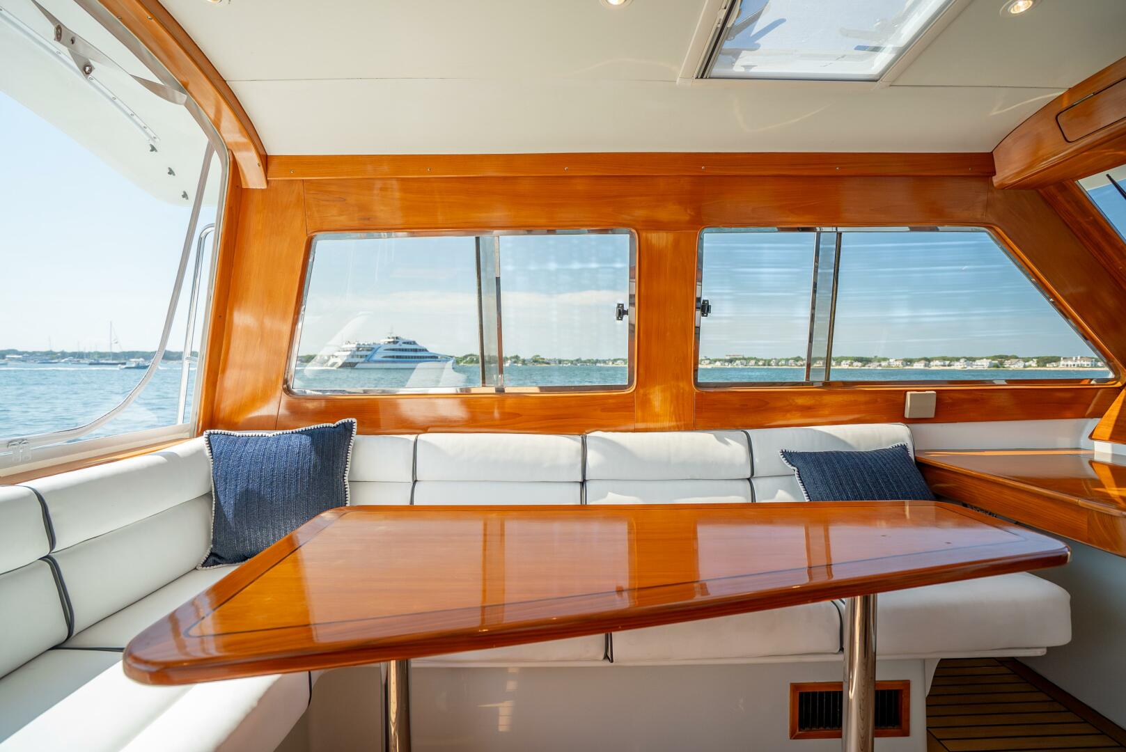 2000 Little Harbor WhisperJet 44 - Image 12