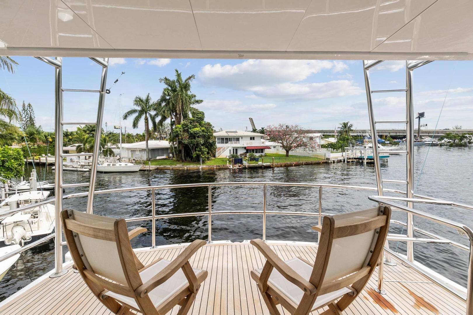 1998 Hatteras 82 Convertible - Image 31