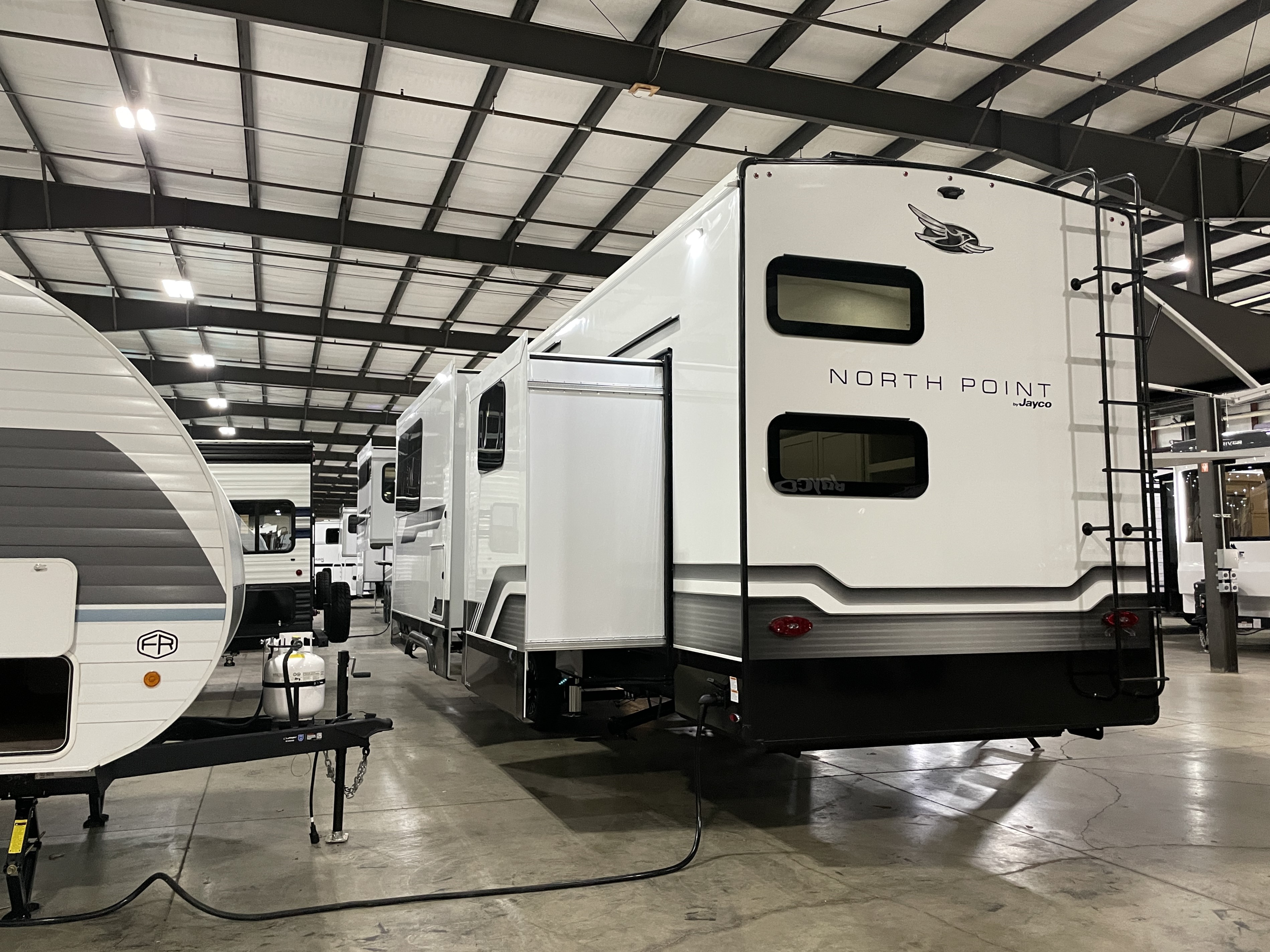 2027 Jayco North Point 391TBBH - Image 5