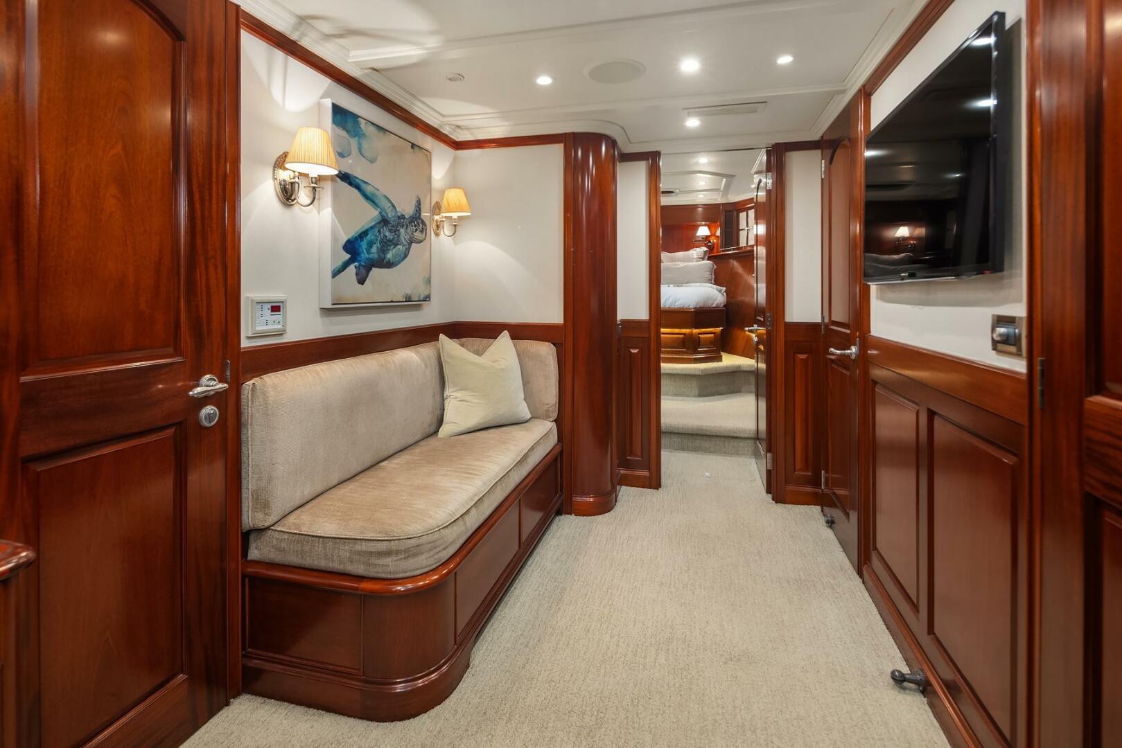 2001 Rayburn Custom Yachts Flush Deck - Image 34