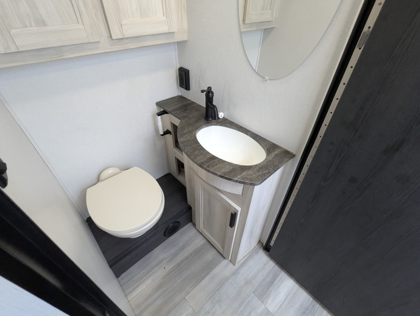 2024 Forest River Sunseeker 2850S LE - Image 21