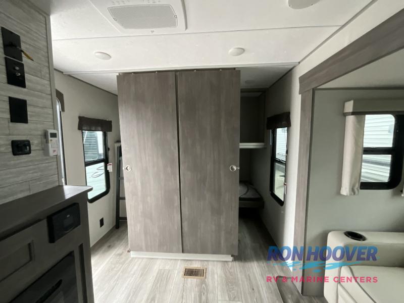 2026 COACHMEN 333DORM - Image 14