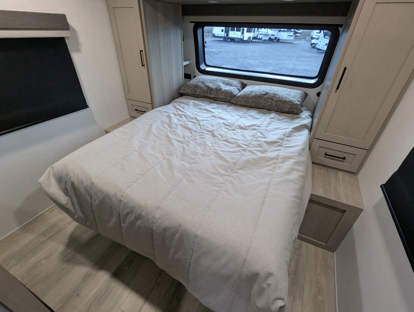 2026 Forest River Rockwood Ultra Lite 2906RL - Image 7