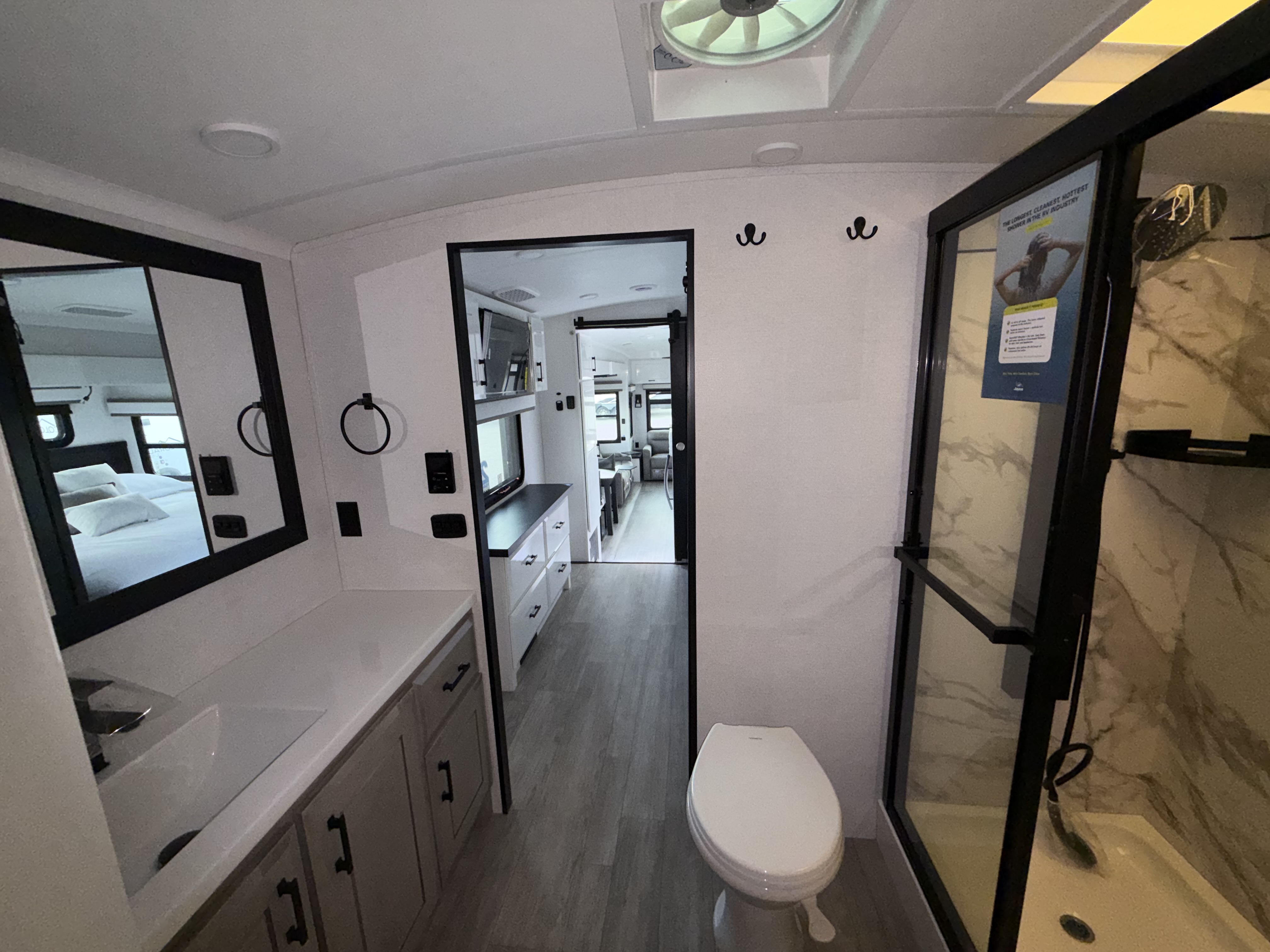 2026 JAYCO PINNACLE 36FBTS - Image 33