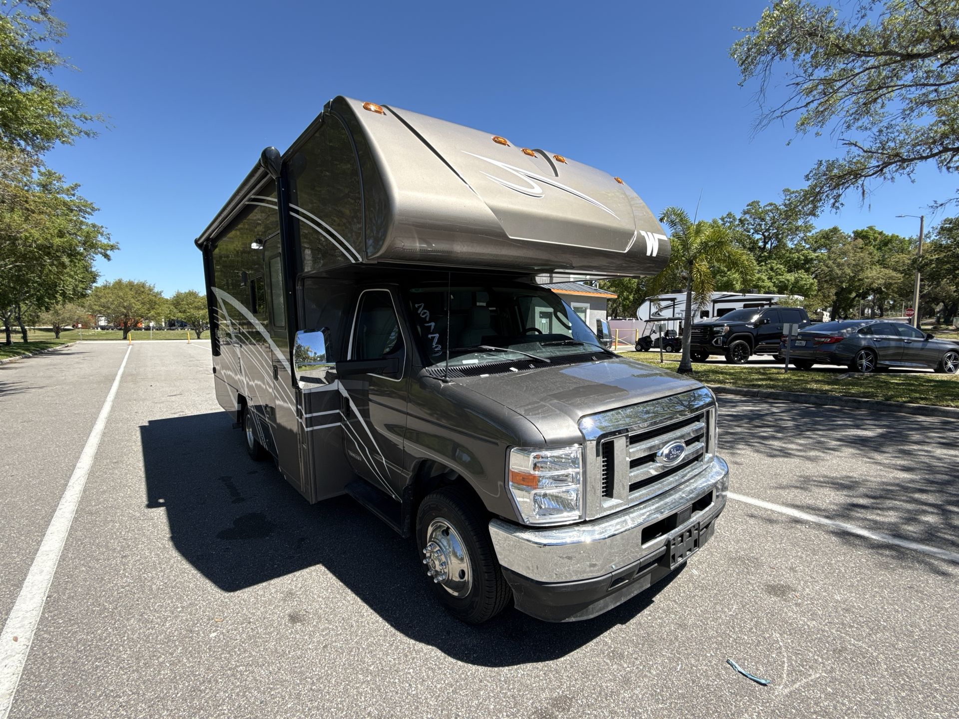 2025 Winnebago Minnie Winnie