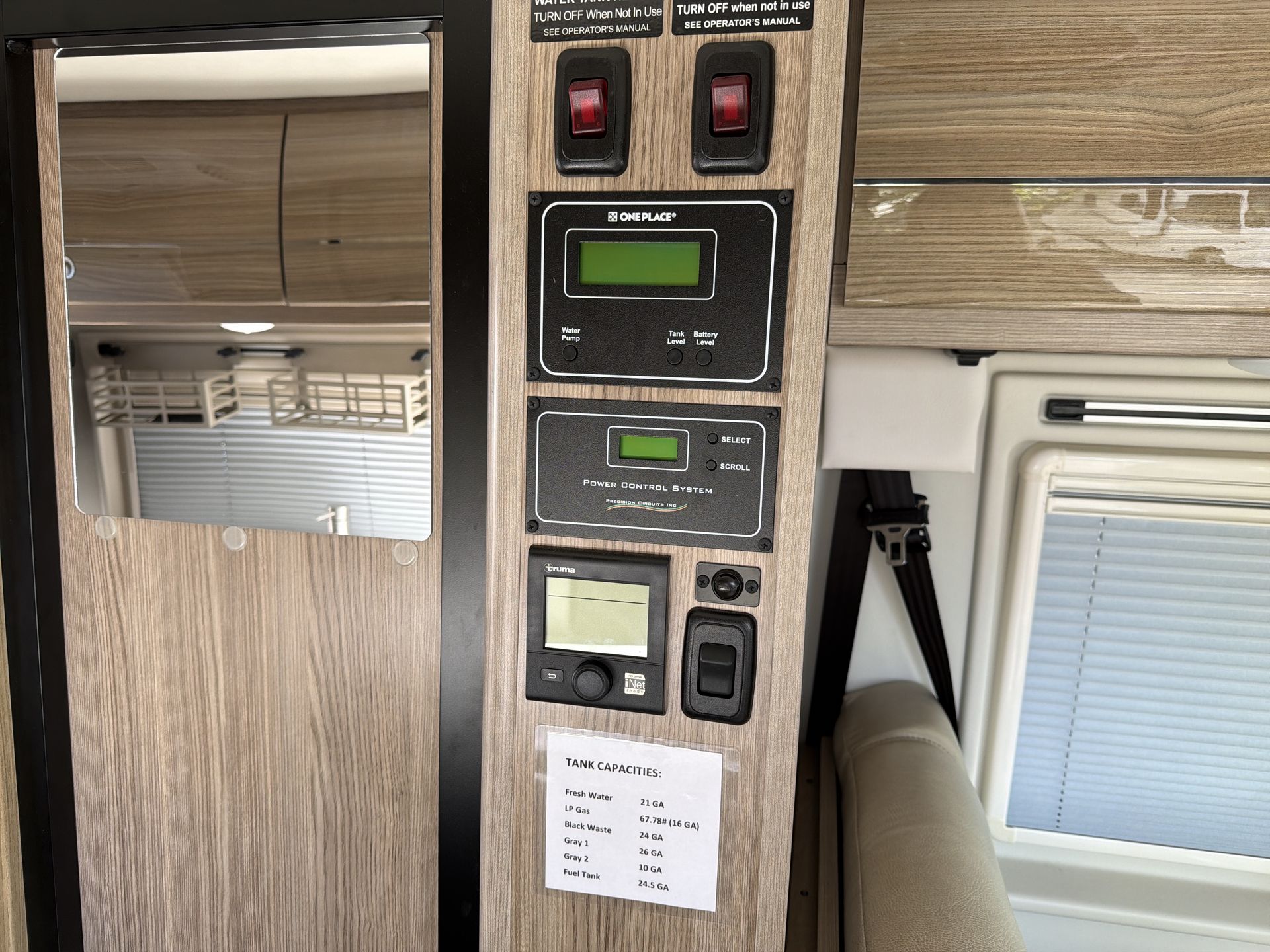 2020 Winnebago Boldt 70BL - Image 15