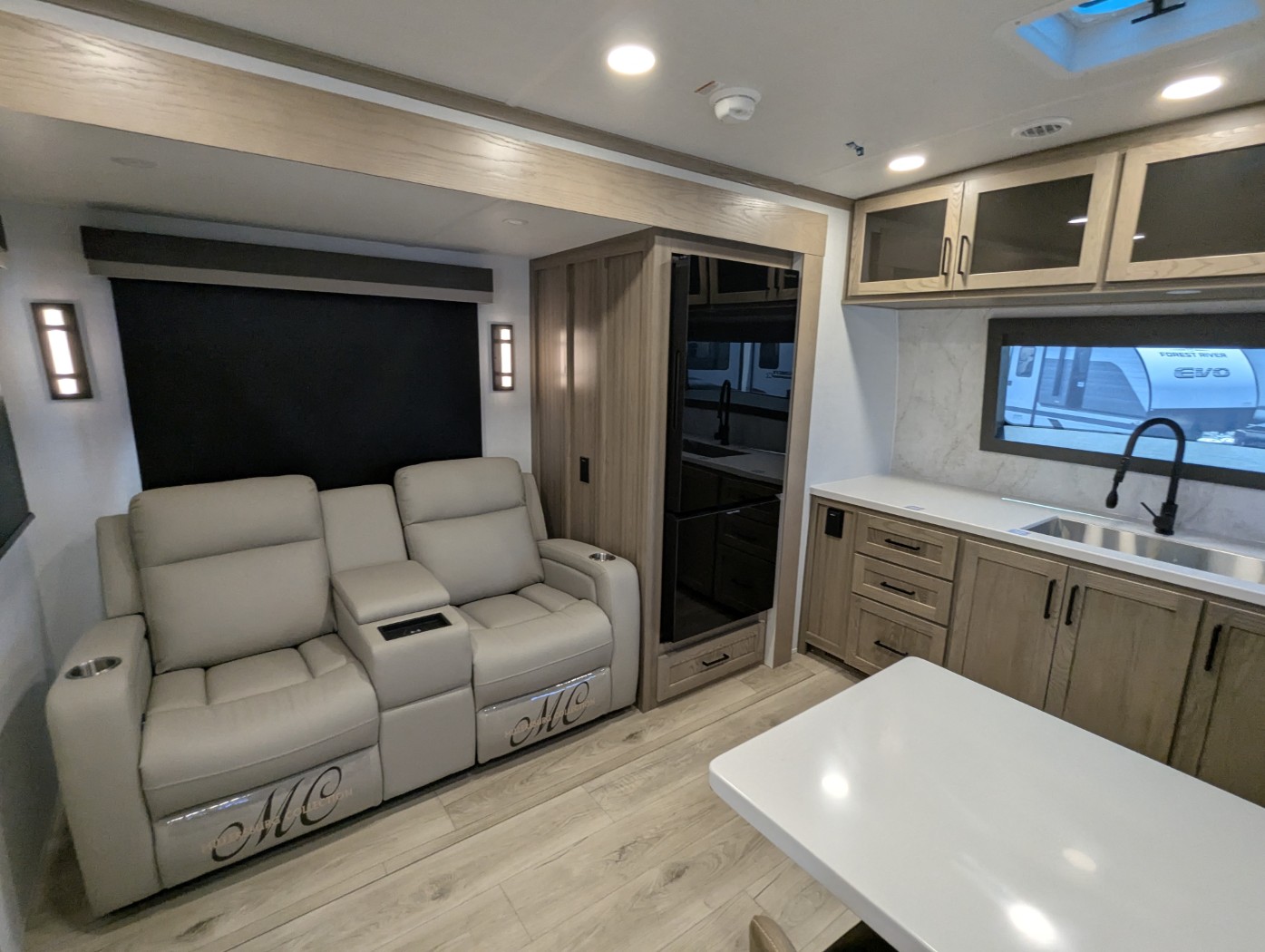 2026 Forest River Rockwood Signature 8263MBR - Image 10