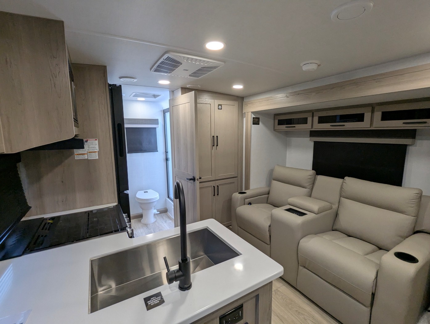 2026 Forest River Rockwood Mini Lite 2108RB - Image 8