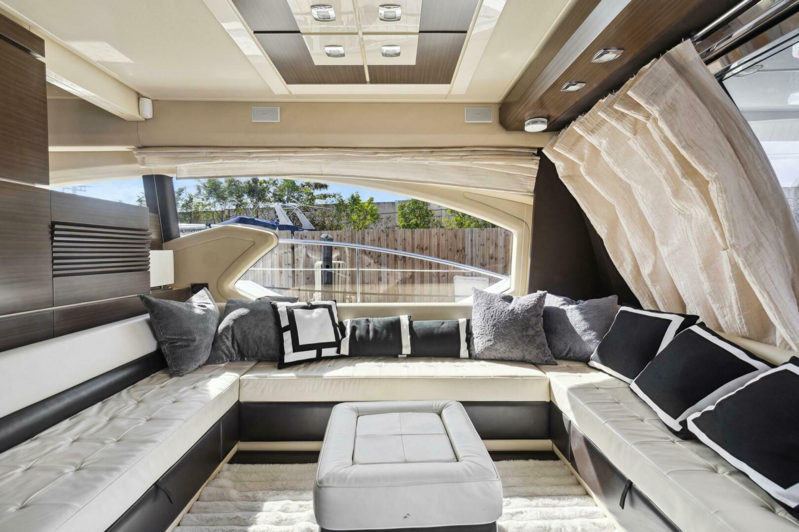 2013 Azimut 70 - Image 26