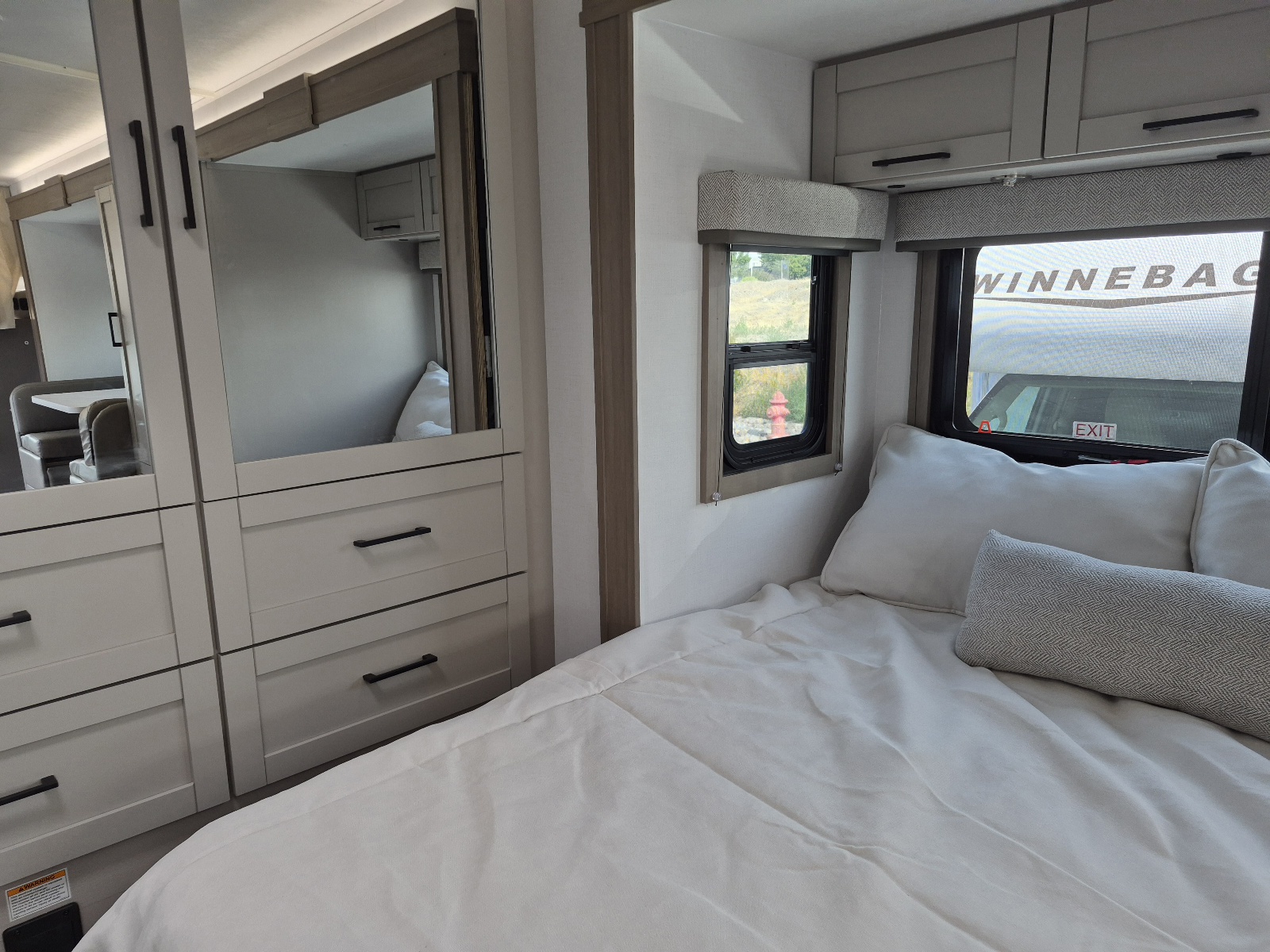 2027 Entegra Coach Odyssey 24B - Image 18