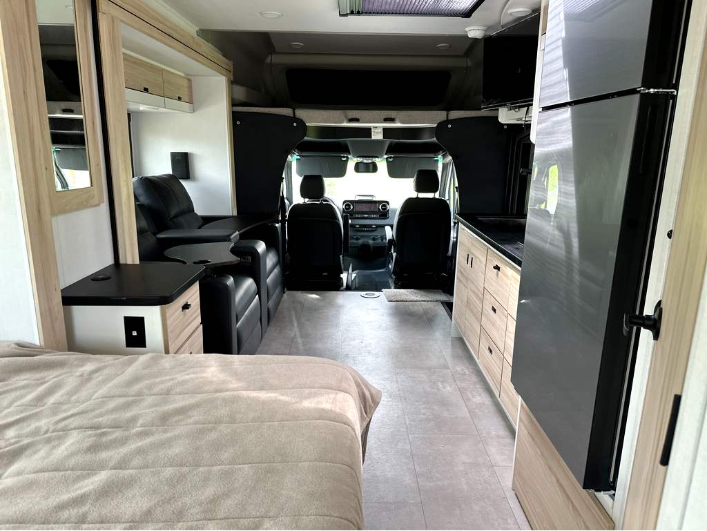 2027 JAYCO MELBOURNE PRESTIGE 25LP - Image 19