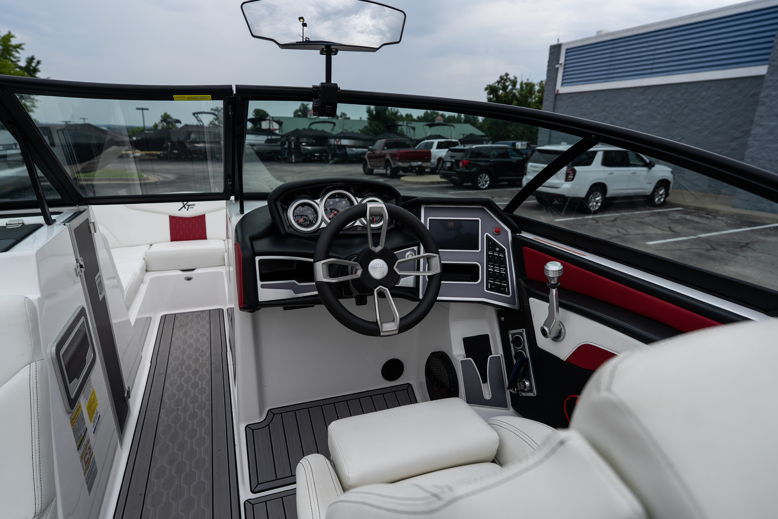 2023 MasterCraft XT24 - Image 15