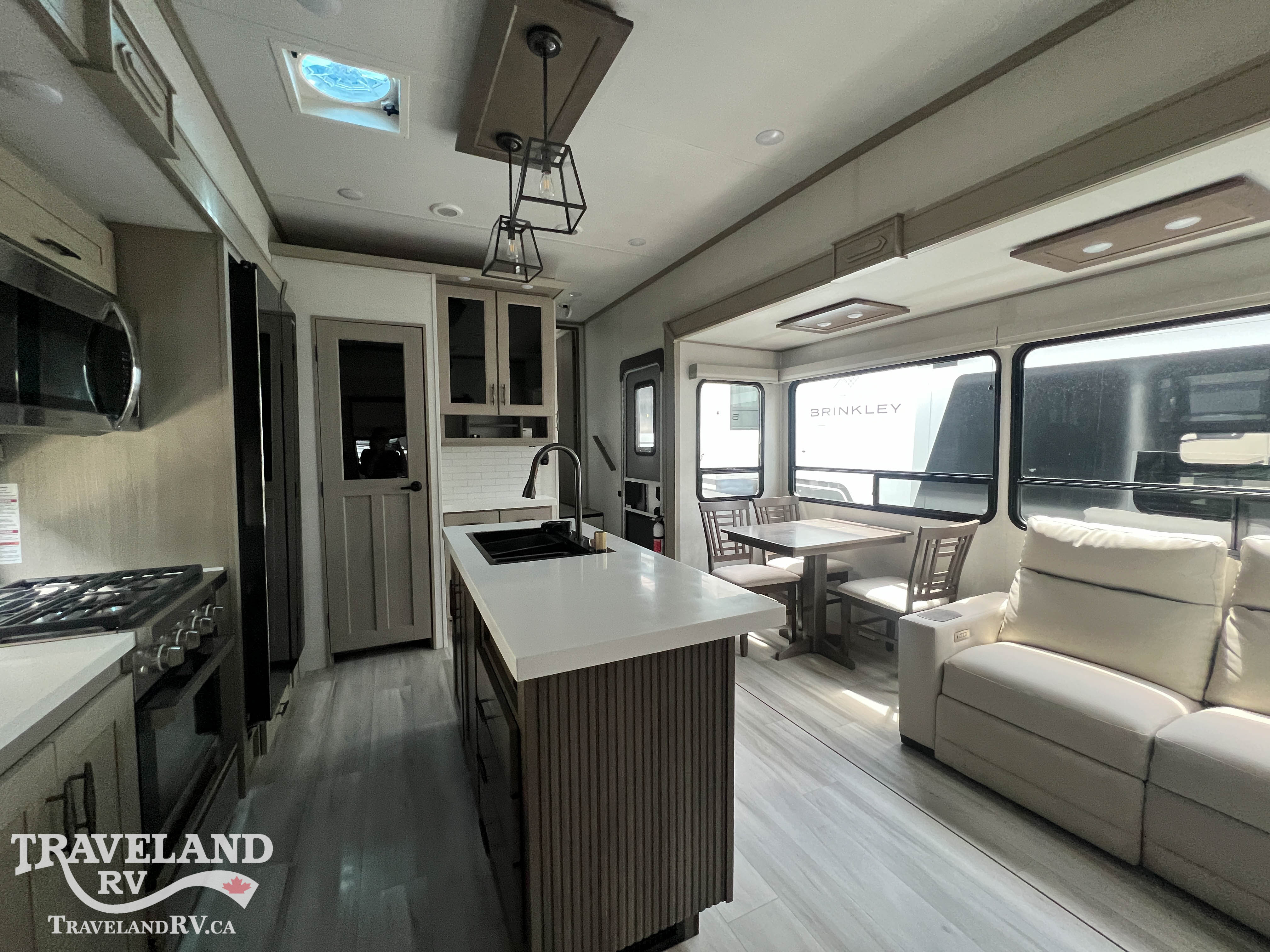 2024 Grand Design Influence 3704BH - Image 6