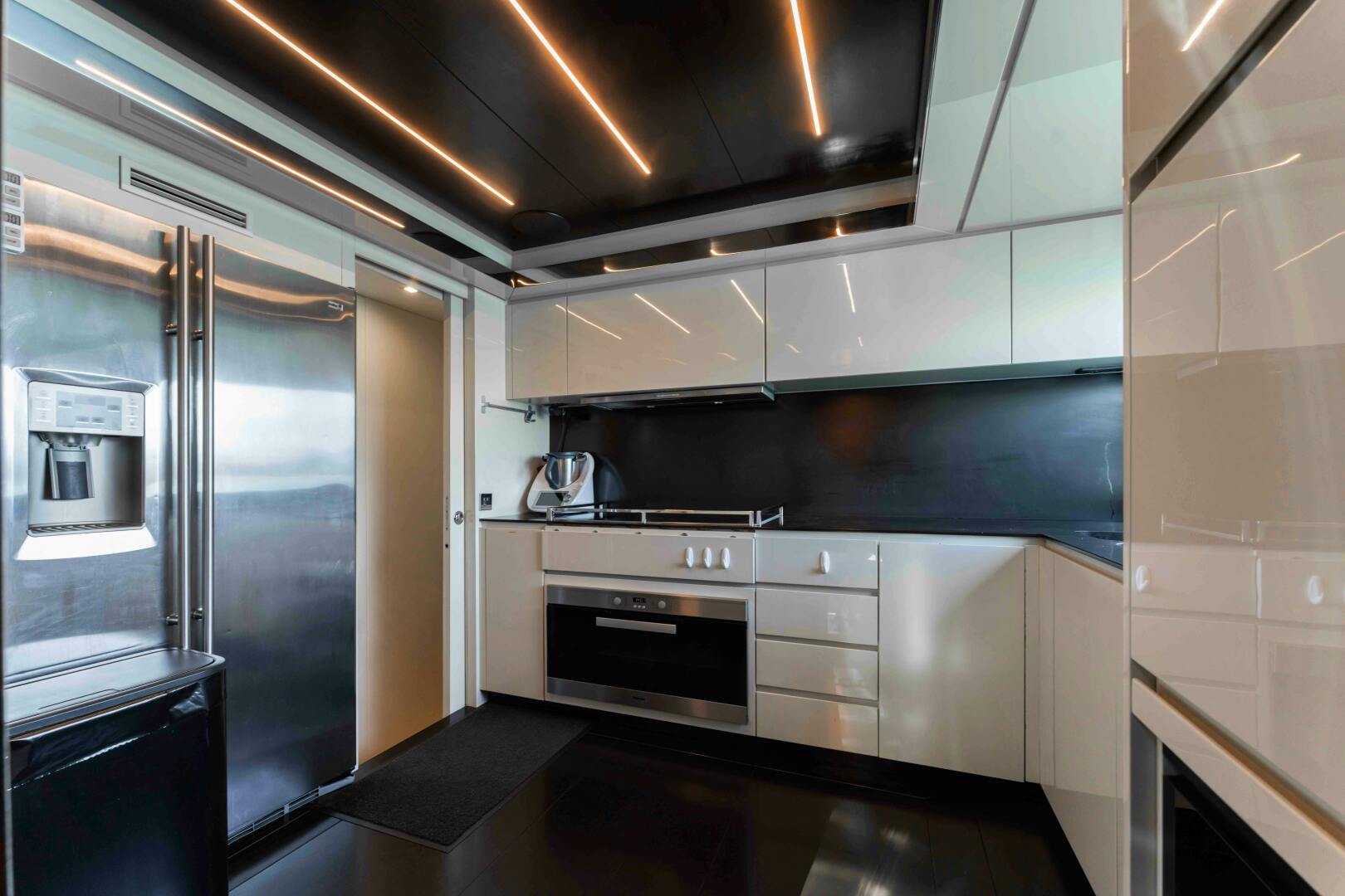 2019 Riva Riva Dolcevita 110 - Image 50
