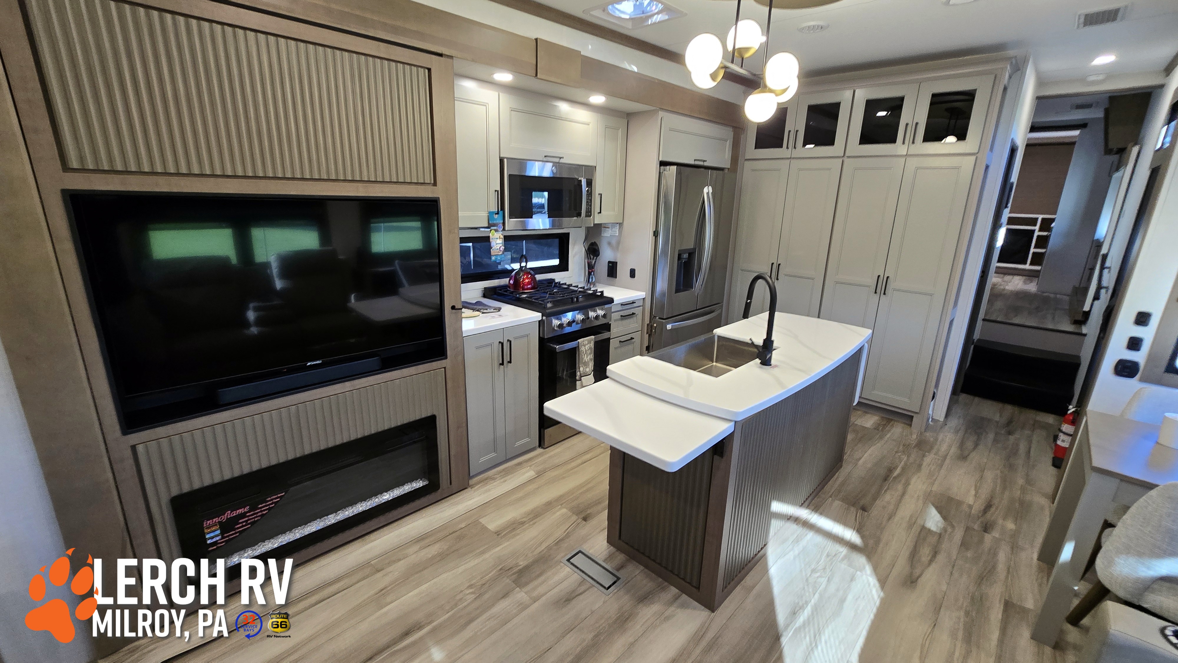2027 KZ RV Durango Gold G366FBQ - Image 27