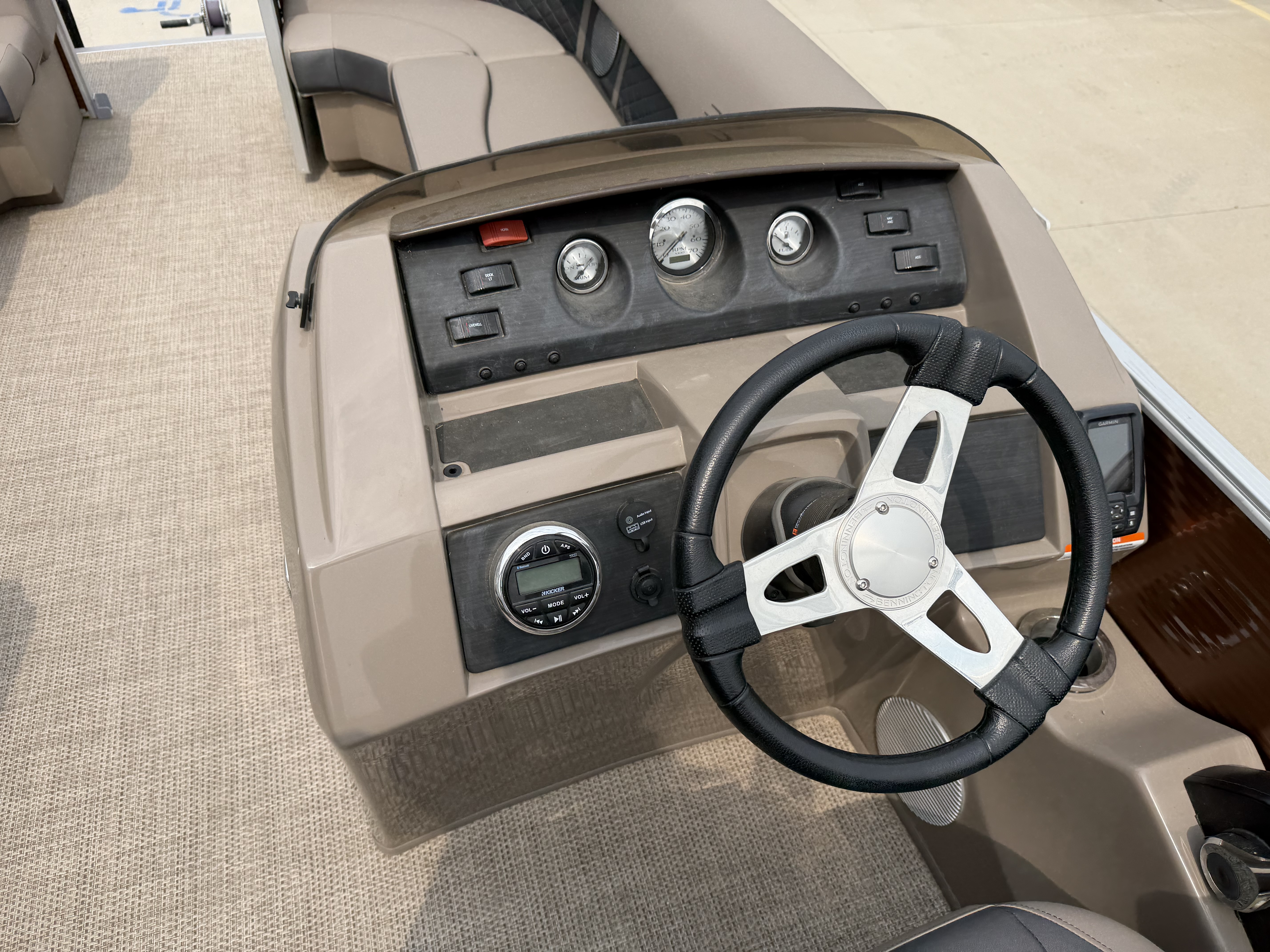 2020 BENNINGTON 22SX SWING BACK PREMIUM - Image 20