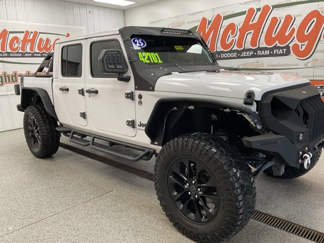2025 Jeep Gladiator Sport S 4x4 - Image 3