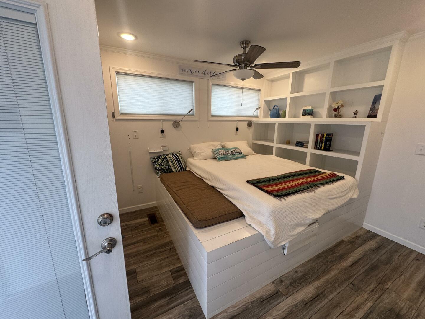 2019 Harbor Home Cozy Cottage 52' x 16' Tiny Boat - Image 38