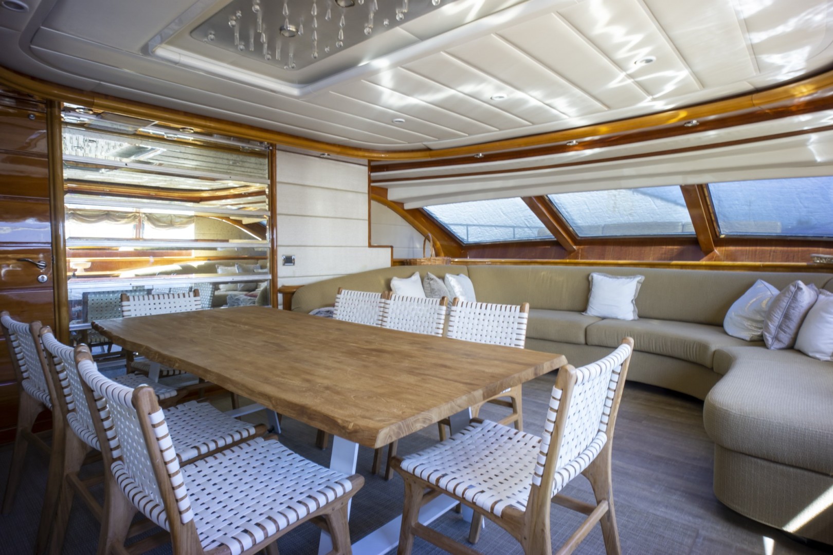 2000 Ferretti Yachts Custom Line 94 - Image 12