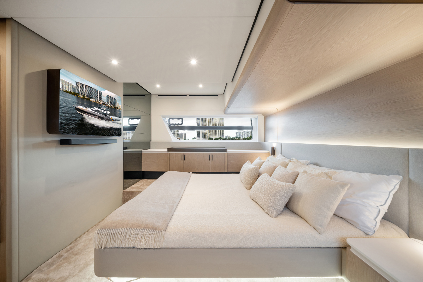 2023 Azimut 53 FLY Base - Image 22